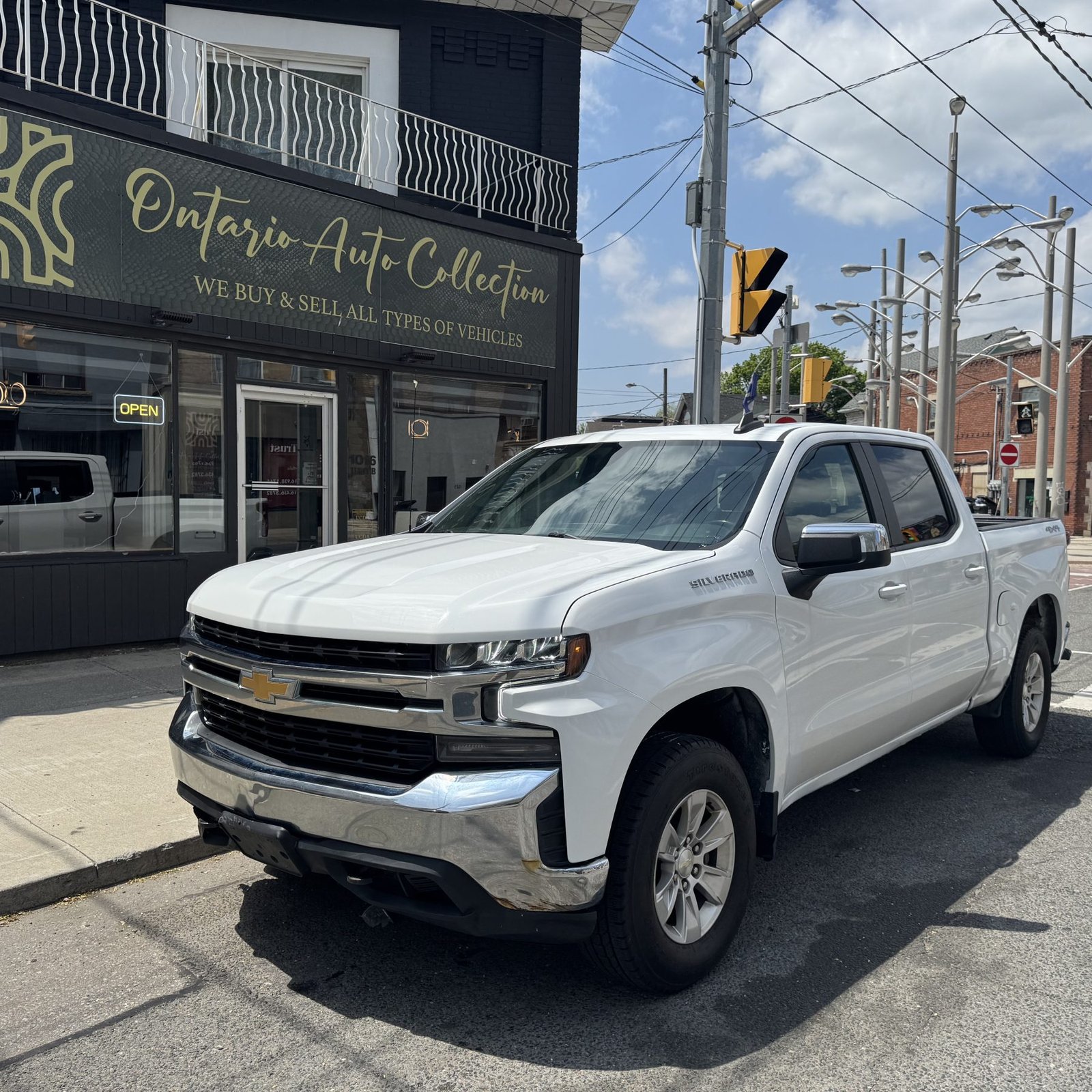2019 CHEVROLET SILVERADO 1500 ! LT ! 5.3L V8 ! 4X4 ! ONE OWNER !