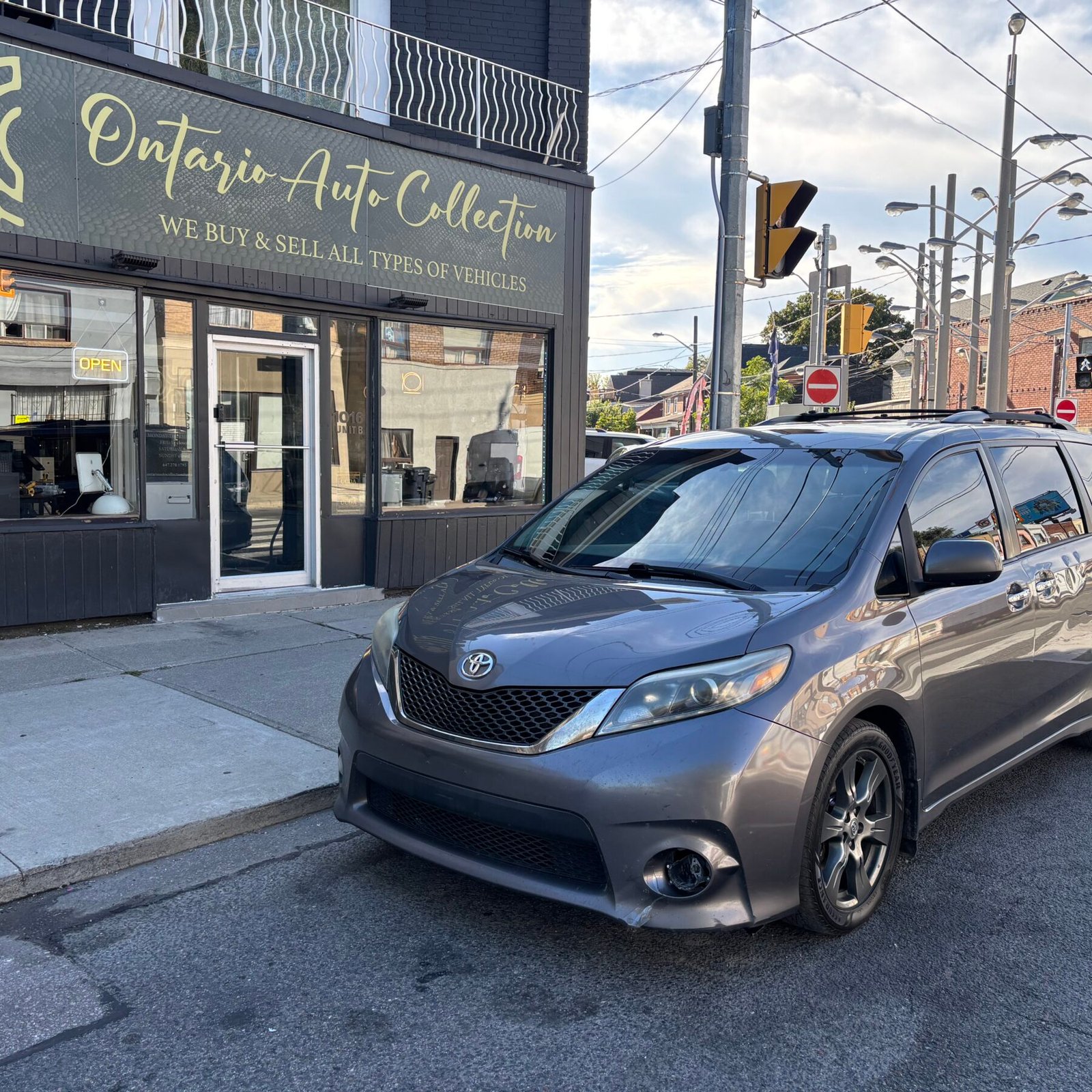 2017 TOYOTA SIENNA !!! SE !!! NO ACCIDENTS !!! 8 SEATER !!!