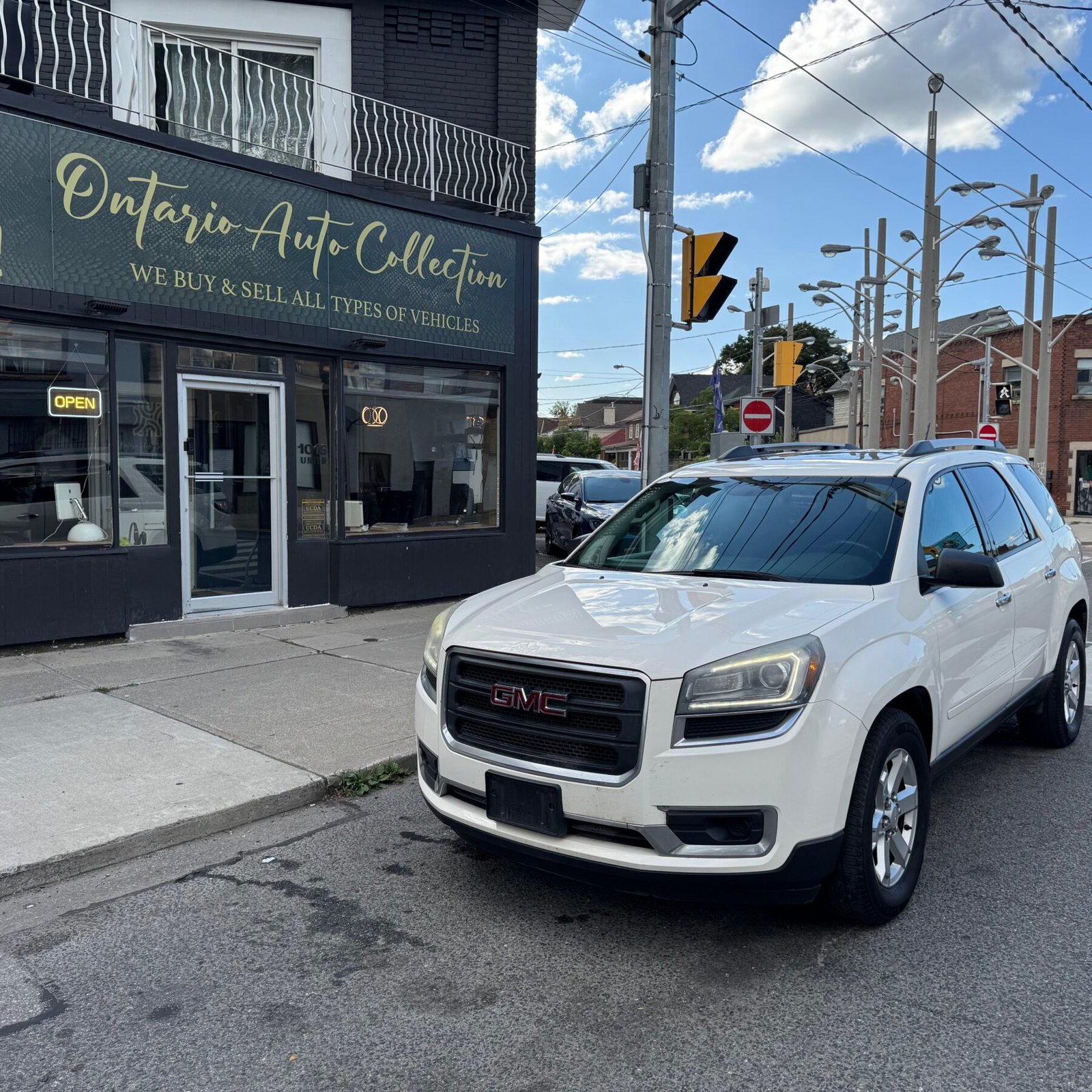 2014 GMC ACADIA !!! SLE2 !!! ONE OWNER !!! NO ACCIDENTS !!!